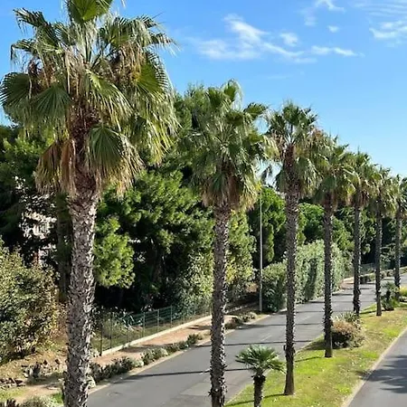 Avec Piscine. Agde